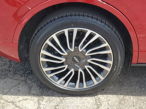 Certified 2022 Lincoln Corsair Reserve w/ Equipment Group 201A image 7