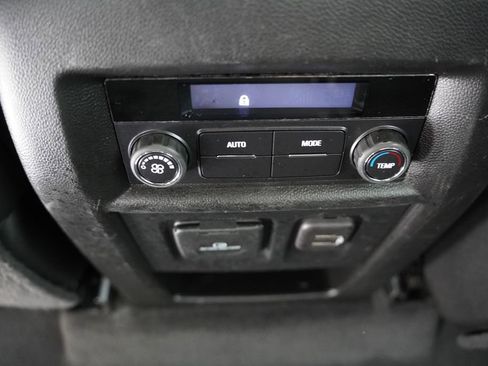 Certified 2023 Chevrolet Traverse RS image 20