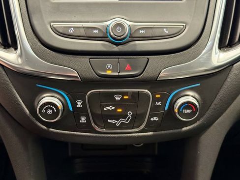 Used 2022 Chevrolet Equinox LT FWD image 13