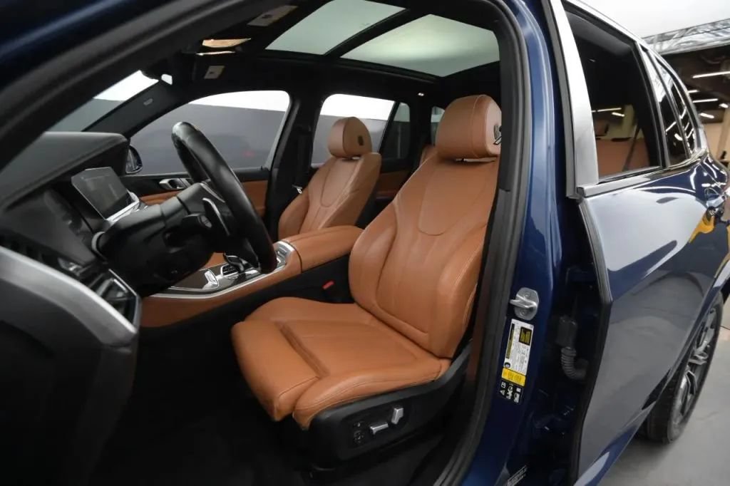 Used 2022 BMW X5 xDrive40i w/ M Sport Package AWD/4WD image 41