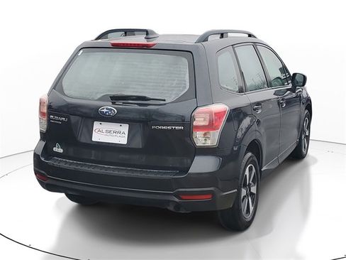 Used 2018 Subaru Forester 2.5i w/ Alloy Wheel Package image 4