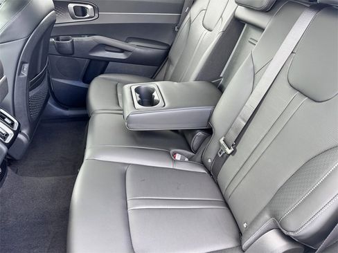 New 2026 Kia Sorento S w/ S Panoramic Sunroof Package image 24