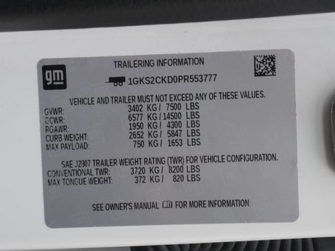 Used 2023 GMC Yukon AT4 w/ LPO, Floor Liner Package AWD/4WD image 31