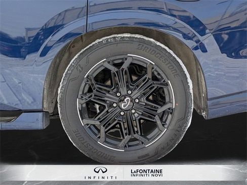 New 2025 INFINITI QX80 Autograph image 36