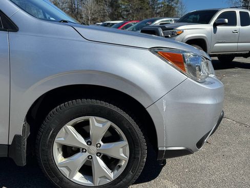 Used 2015 Subaru Forester 2.5i Premium w/ All-Weather Package image 12