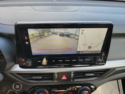 Certified 2024 Kia Forte GT-Line FWD image 17