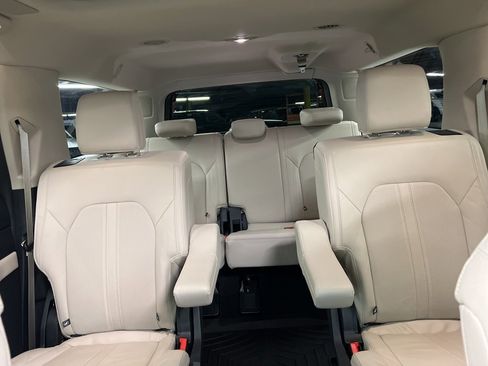 Used 2024 Ford Expedition Max Platinum image 23