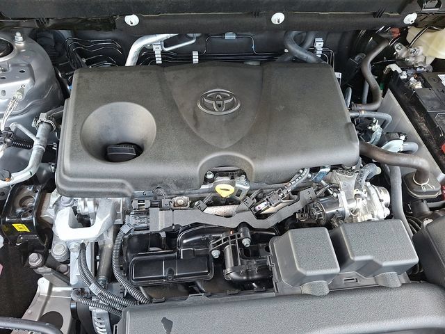 Used 2025 Toyota RAV4 LE FWD image 28