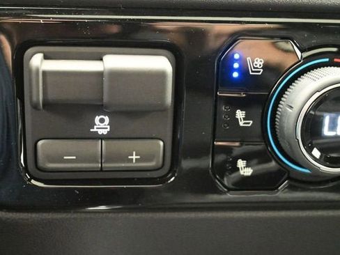 New 2026 Chevrolet Silverado 2500 High Country w/ High Country Premium Package AWD/4WD image 33