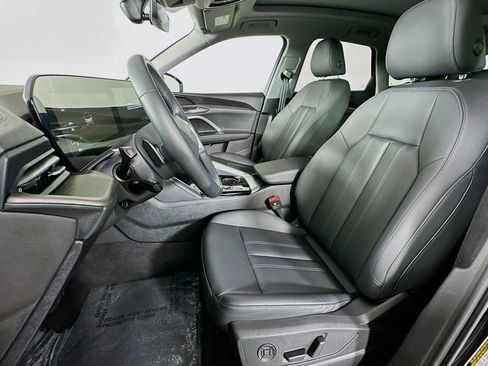 Used 2025 Audi Q5 Premium w/ Convenience Package AWD/4WD image 18
