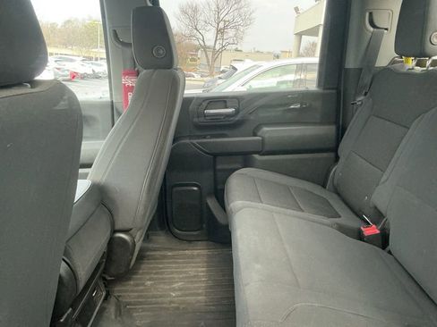 Used 2021 Chevrolet Silverado 2500 Custom w/ Custom Value Package image 8