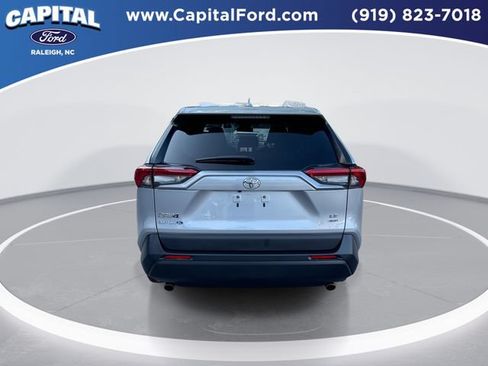 Used 2025 Toyota RAV4 LE AWD/4WD image 7