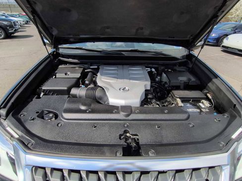 Used 2022 Lexus GX 460 Luxury w/ Sport Design Package image 15