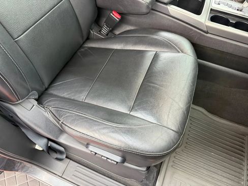 Used 2012 Nissan Armada Platinum image 12