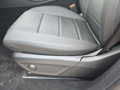 New 2026 Mercedes-Benz GLS 450 4MATIC image 28