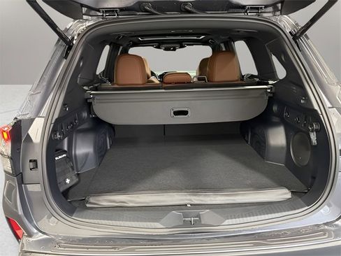 Used 2026 Subaru Forester Touring image 38