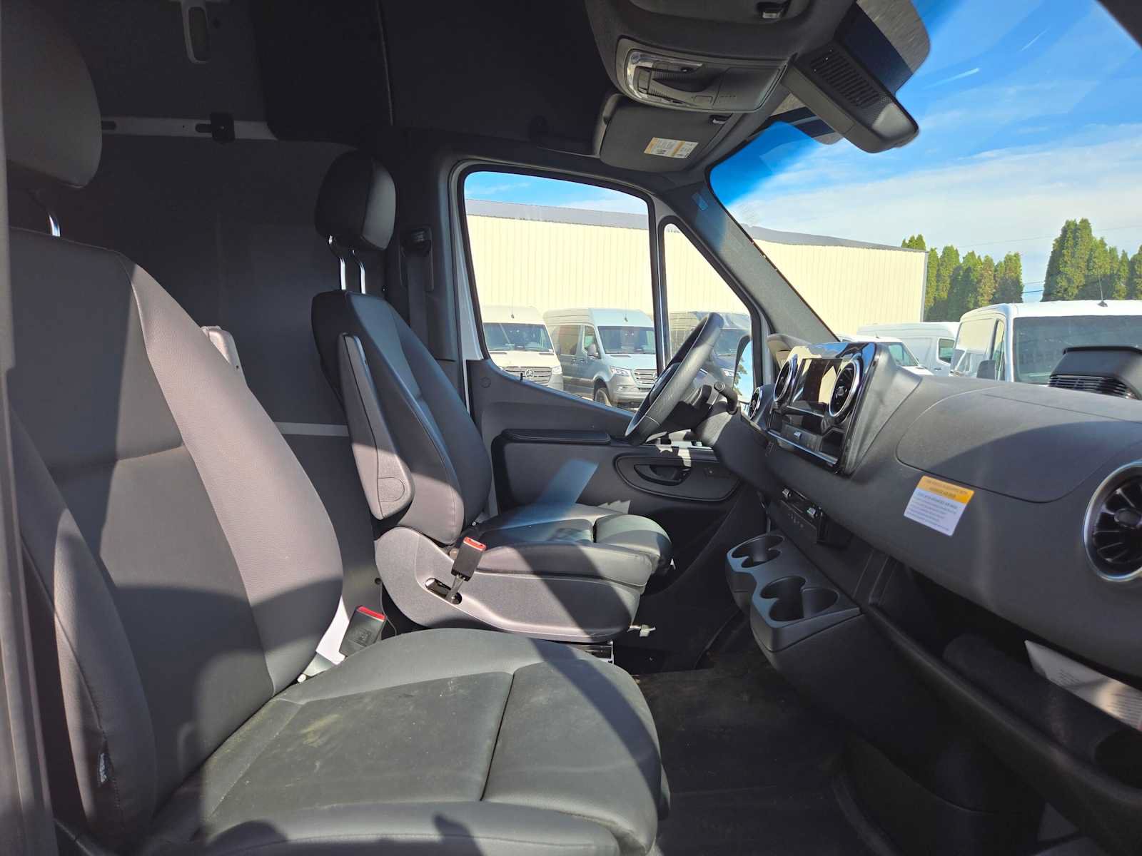 Used 2026 Mercedes-Benz Sprinter 2500 image 11