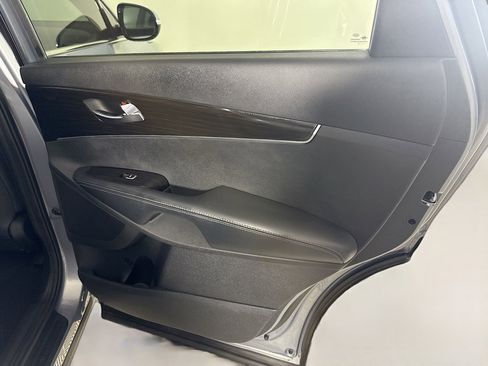 Used 2020 Kia Sorento L image 27