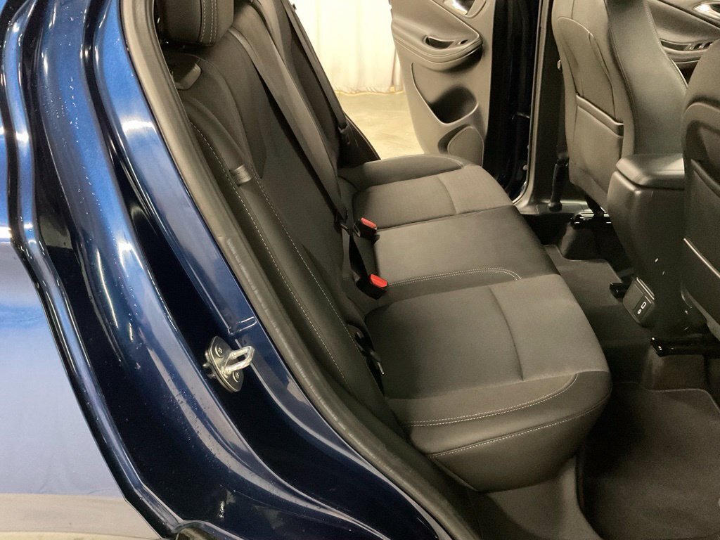 Used 2022 Buick Encore GX Preferred w/ Cold Weather Comfort Package AWD/4WD image 35