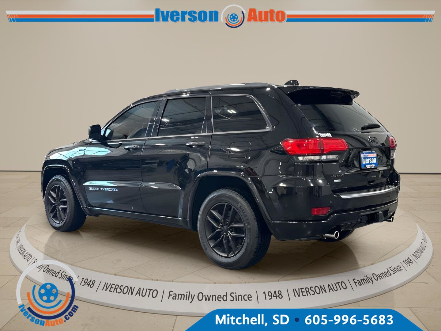 Used 2020 Jeep Grand Cherokee Overland AWD/4WD image 7