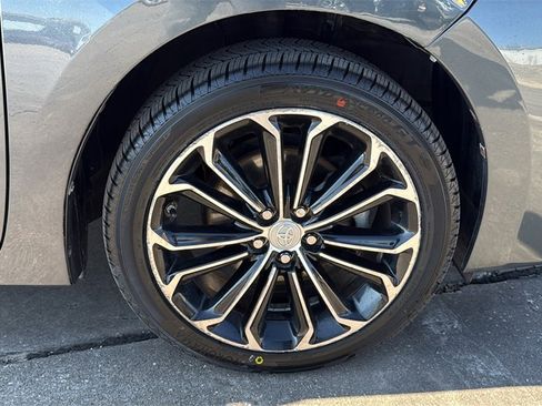 Used 2016 Toyota Corolla S image 33