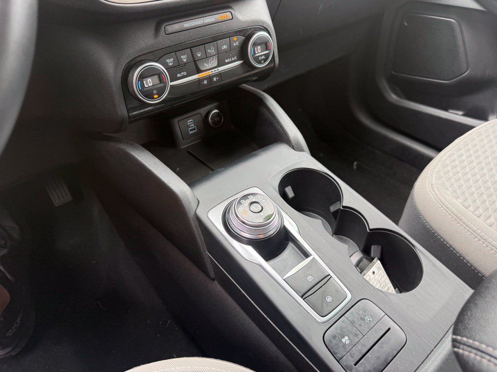 Used 2021 Ford Escape SE w/ Convenience Package FWD image 21