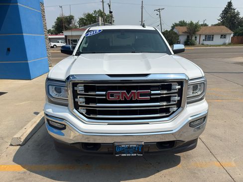 Used 2018 GMC Sierra 1500 SLT AWD/4WD image 3