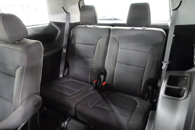 Used 2023 GMC Acadia SLE w/ Driver Convenience Package FWD image 20