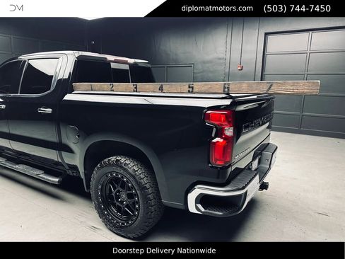 Used 2021 Chevrolet Silverado 1500 LTZ AWD/4WD image 47