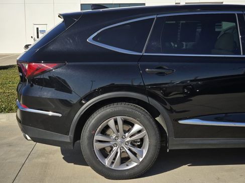 Used 2024 Acura MDX FWD image 13