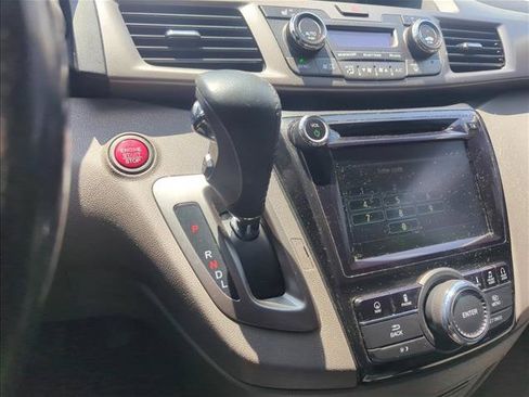 Used 2016 Honda Odyssey Touring Elite image 7