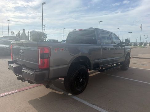Used 2024 Ford F250 XL w/ STX Appearance Package AWD/4WD image 5
