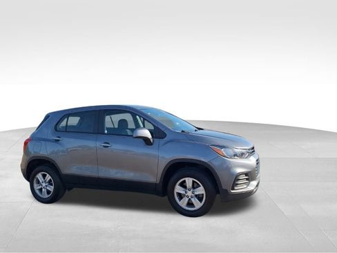 Used 2020 Chevrolet Trax LS image 5
