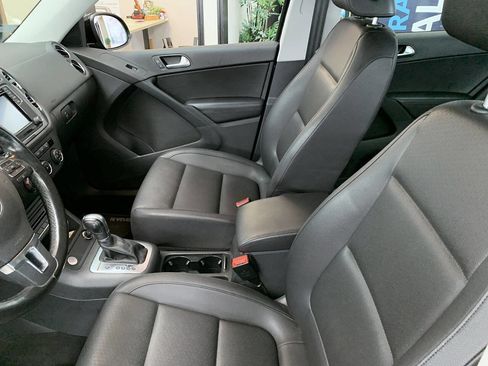 Used 2017 Volkswagen Tiguan S AWD/4WD image 11