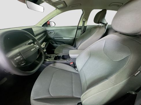 Used 2025 Kia K4 FWD image 13