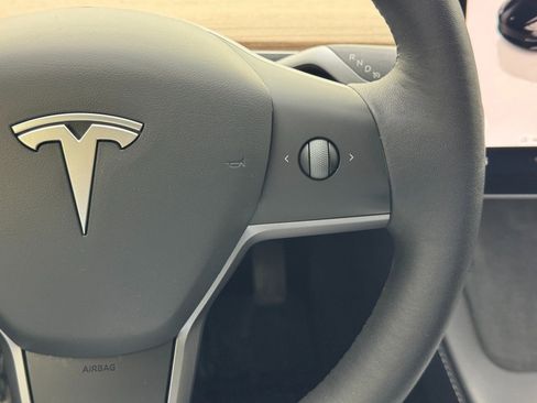 Used 2022 Tesla Model 3 image 20