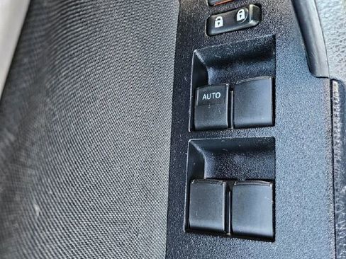 Used 2015 Toyota Corolla LE image 15