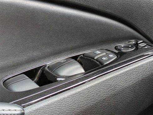Used 2023 Nissan Altima 2.5 SV image 25