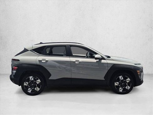 Used 2024 Hyundai Kona SEL FWD image 4