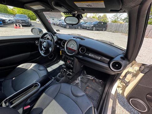Used 2013 MINI Cooper S image 24