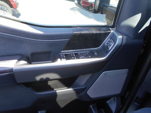 Used 2025 Ford F350 Lariat w/ Lariat Ultimate Package image 27