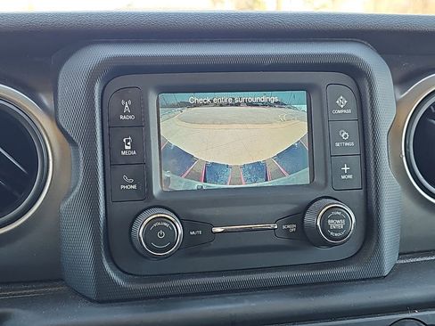 Used 2019 Jeep Wrangler Unlimited Sport S image 29