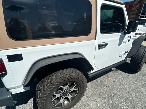 Used 2019 Jeep Wrangler Rubicon AWD/4WD image 15
