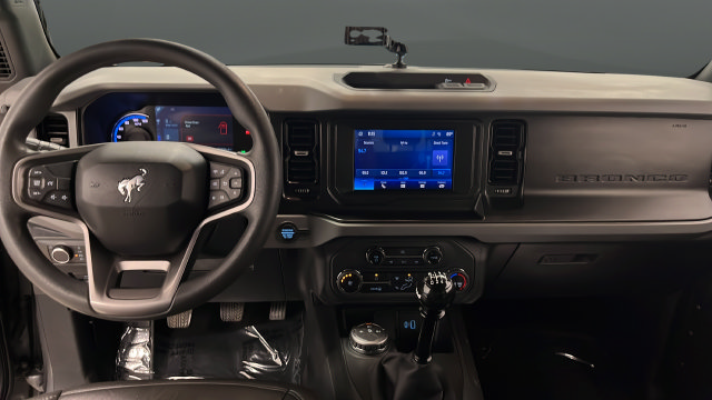 Used 2022 Ford Bronco 2-Door AWD/4WD image 11