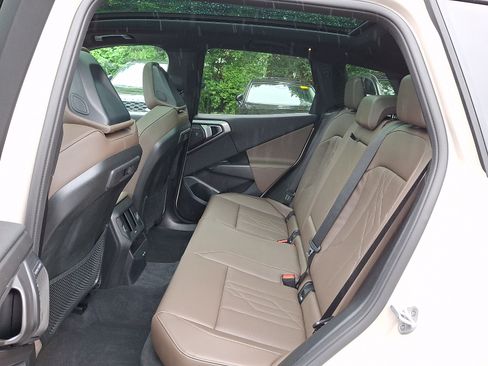 Used 2026 BMW X3 xDrive30i w/ Premium Package AWD/4WD image 5