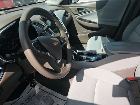 Used 2021 Chevrolet Malibu LT FWD image 5