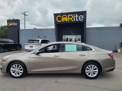 Used 2022 Chevrolet Malibu LT image 9