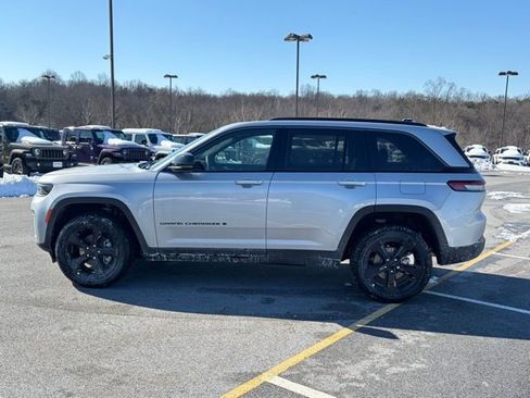 New 2026 Jeep Grand Cherokee Limited image 4