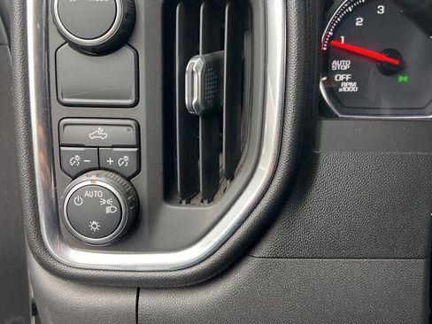 Used 2021 Chevrolet Silverado 1500 LT image 6