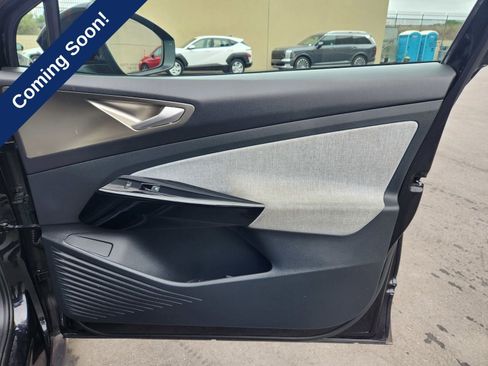 Used 2023 Volkswagen ID.4 Pro RWD image 22